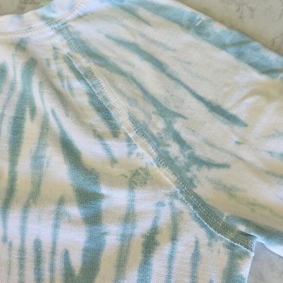 Wildflour Womens Sz XL Green and White Tie-Dye Beachy Resort Wear Tee Shirt Top - Picture 5 of 11